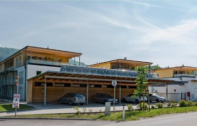 Wundeschöne große Anleger-Maisonettenwohnung mir Dachterrasse, Garten und Carport!