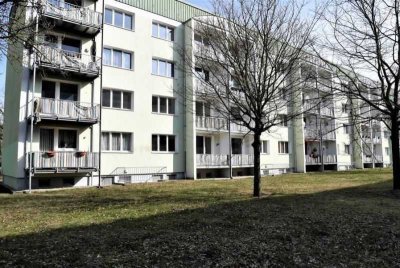 Schnäppchenjäger aufgepasst!!! Dreiraumwhg. mit Balkon, Tageslichtbad und Stp. in beliebter Wohnlage