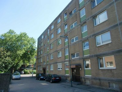 günstig und renoviert - 1 Zimmerappartement im Erdgeschoss im gepflegten Haus