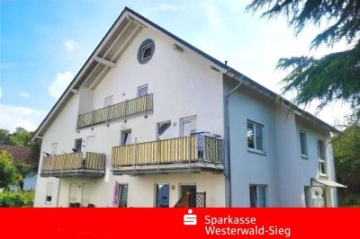 3-ZIMMER-DACHGESCHOSSWOHNUNG MIT BALKON!!! – Inklusive Einbauküche und TG-Stellplatz!