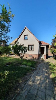 relax in the green - Freistehendes Einfamilienhaus in Stadtsiedlung mit großer Doppelgarage