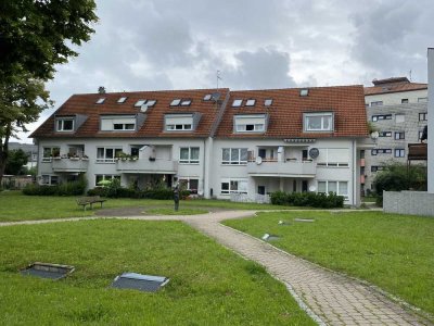 Helle, gepflegte 3-Zimmer-Maisonette-Wohnung mit Balkon und EBK in Wiernsheim