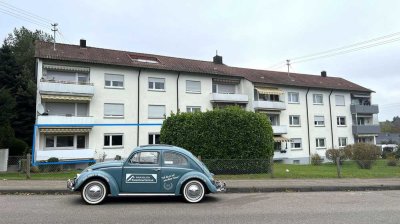 Helle 4-Zimmer-Wohnung mit 2 Balkone, Außenstellplatz und Gartenanteil