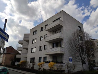 Zentrale, sehr ruhige, gepflegte 4-Zimmer-Wohnung in Leverkusen-Opladen