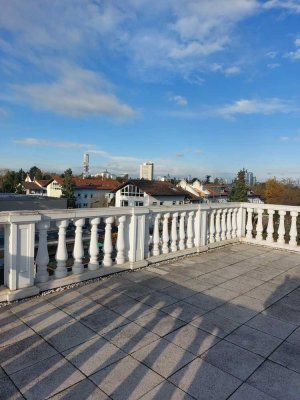 AMBIENT LIVING: 2 Zimmer, Küche, Bad, Dachterrasse in Sachsenhausen