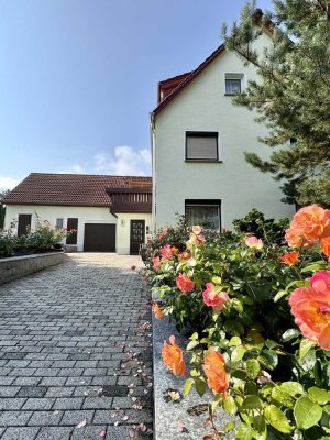 Mit herrlichem Weitblick! 
Großzügiges Einfamilienhaus in Weißig!