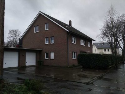 Gepflegte 3-Zimmer-DG-Wohnung mit Balkon in Steinhagen Brockhagen