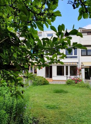 Provisionsfrei: Neuwertiges RMH mit großzügigem Garten und moderner Ausstattung in Aschheim