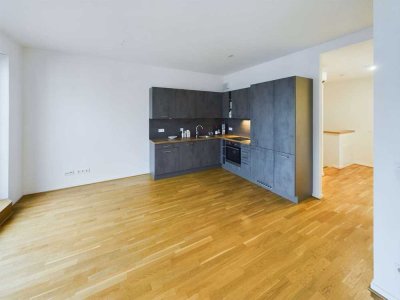 Dresdner Altstadt: Lichtdurchflutete 4-Zimmer-Maisonette mit viel Platz ideal für Familien | MaryAnn