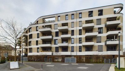 Penthouse mit Rheinblick (und 2 TG-Stellplätzen) in Bayenthal