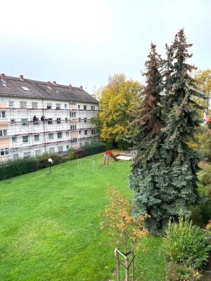 Zentral gelegene 3-Zi. Citywohnung in FfM-Ginnheim! Nah zur Stadt, nah zur Natur!