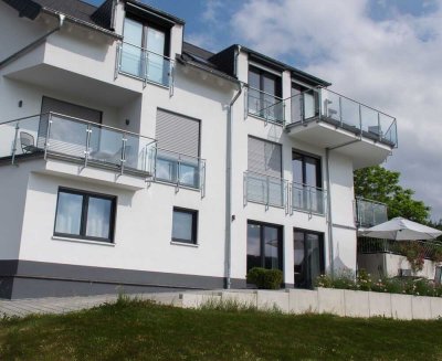 Neuwertige 3-Raum-Wohnung mit Terrasse und Einbauküche in Dieblich