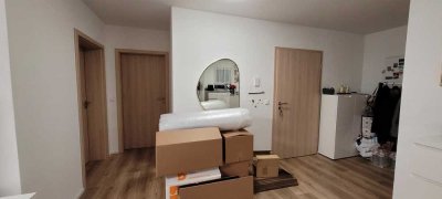 Ansprechende und neuwertige 2-Zimmer-Erdgeschosswohnung mit geh. Innenausstattung mit Balkon