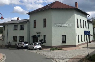 MATTSTEDT Gepflegter Landgasthof im Weimarer Land mit Kompletteinrichtung + sanierter 4-Raum-Wohnung