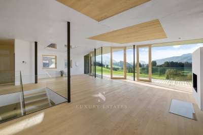 Almfeeling in traumhafter Aussichtslage im Bezirk Kitzbühel I Tiroler Architektur - Villa mit luxuriöser Ausstattung