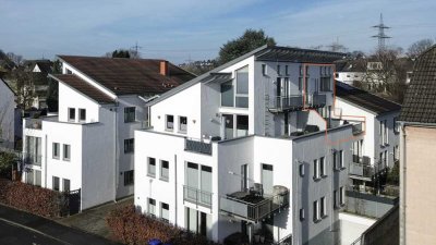 Lichtdurchflutete Maisonettewohnung mit Terrasse und Balkon in ruhiger Lage