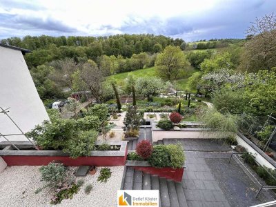 Haus mit Fernblick und Traumgarten im Lahntal!