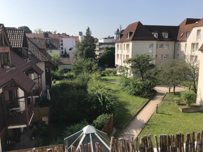 Großzügige 2-3-Zimmer Maisonette-Wohnung mit Balkon und Einbauküche im Herzen von Kornwestheim