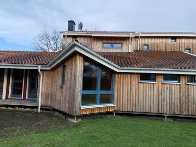 Gepflegtes Einfamilienhaus  mit fünf Zimmern und Einbauküche in Melle, Melle