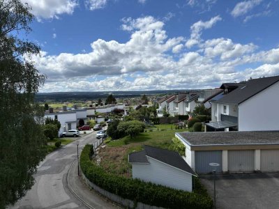 Toller Blick aus 2-Zimmer-Wohnung mit Balkon, gehobene Innenausstattung