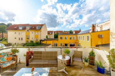 Bezugsfrei! Citywohnung mit Balkon-Oase, Blickbeziehung zur Frauenkirche, EBK und Gäste-WC!