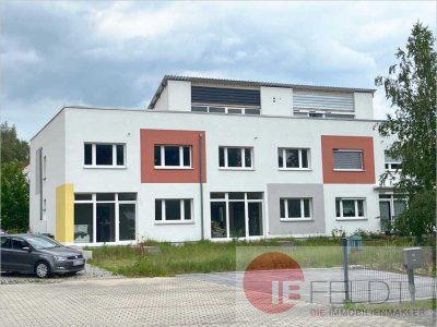 In Leipzigs Nähe: Reihenmittelhaus mit Studio, toller Dachterrasse + Ihrer Traum-Gestaltung