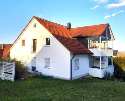 Sehr schöne 3-Zimmer Wohnung mit Terrasse in Burghaig zu vermieten