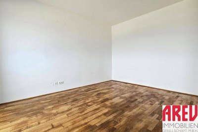 SEHR SCHÖNE 2 ZIMMER WOHNUNG MIT KÜCHE MIT GUTEN ANBINDUNGEN IN LINZ!