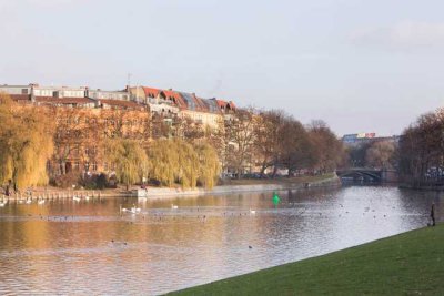 - SANIERTER ALTBAU MIT BALKON - am Fraenkelufer mit direktem Blick auf den Landwehrkanal