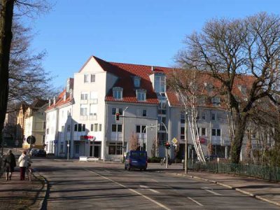 2- Raum Wohnung mit Balkon, Aufzug zu vermieten