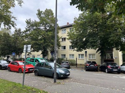 Helle, ruhige 3-Zimmer-Wohnung 66qm mit Balkon in Frankfurt-Niederrad