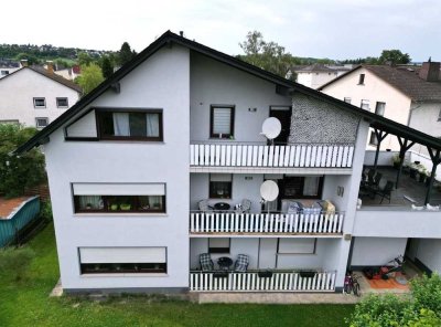 Große Dachgeschosswohnung, großer Balkon, großes Glück!