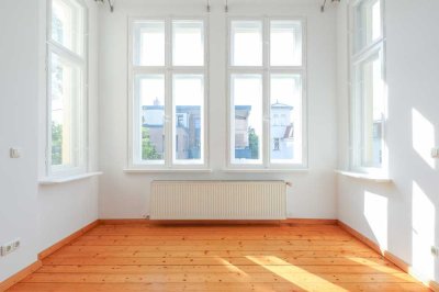 Altbauwohnung mit Balkon und Stuck nahe Schloßstrasse und Fichteberg