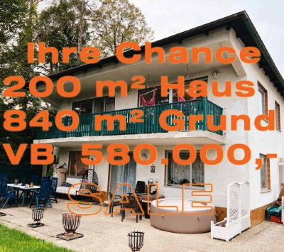 IHRE CHANCE: 6-ZIMMER-HAUS + ca. 840 m² EIGENGRUND +NUR VB 580.000,-
+DOPPELGARAGE+KELLER