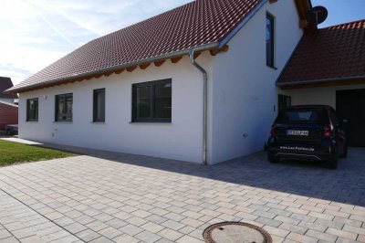 Hergersweiler: Bungalow mit EBK in ruhiger Lage