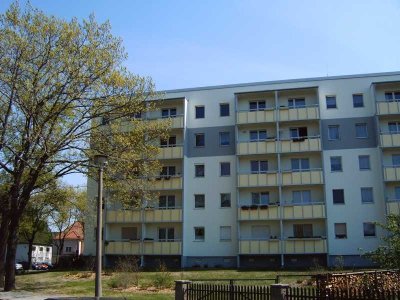 2 Raum-Wohnung mit Balkon und Aufzug