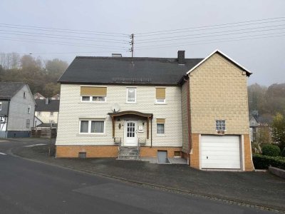 Preiswertes 5-Raum-Einfamilienhaus in Burbach