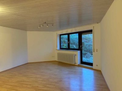 Großzügige 2 Zimmer-Einliegerwohnung