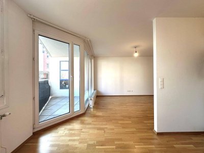 sanierte Singlewohnung mit Loggia und schöner Küche