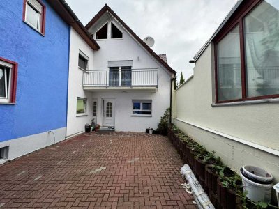 "Perfekte Kapitalanlage: Mehrfamilienhaus mit zusätzlichem Eigenheim für den persönlichen Wohntraum"