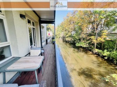 Mit Blick auf‘s Wasser - Großzügige 3-Raum-Wohnung mit Balkon an der Kleinen Luppe in Altlindenau