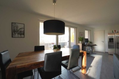 Moderne 3,5 Zimmer Wohnung in Stuttgart-West mit Balkon, Einbauküche, Aufzug, Tiefgarage, Wallbox