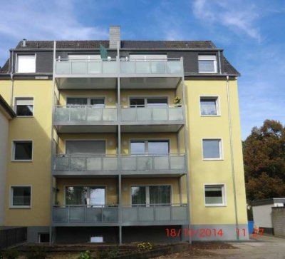 Sehr gepflegte 3-Zimmer-Wohnung mit Balkon Rheindorf-Süd -Rheinnähe