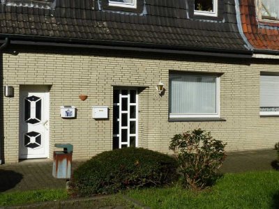 Reihenmittelhaus mit Garten und Garage