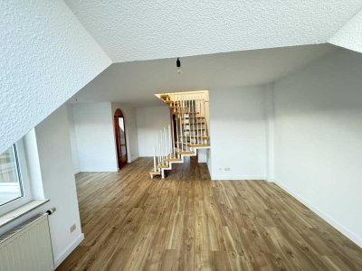 Exklusive, sanierte 4,5-Zimmer-Wohnung mit Balkon und Einbauküche in Waiblingen