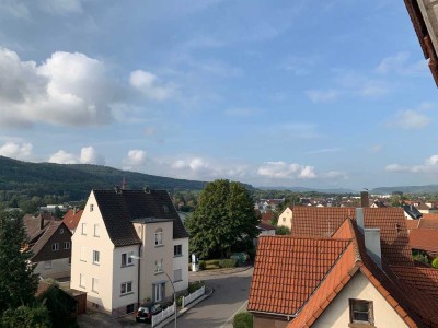 URBACH - KLASSE 3 ZI.-MAISONETTE, TG, BALKON, BLICK ZUM SCHURWALD