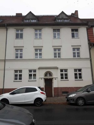 kleine 2 Raum Wohnung im EG