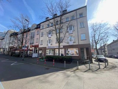 Renovierte 3 Zimmerwohnung mit Balkon + Fahrstuhl + Stellplatz!