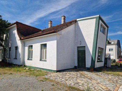 Ein-Mehrfamilienhaus in Bruck/L.