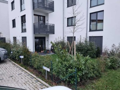 Wunderschön + lichtdurchflutet mit Luxus-EBK, Privatgarten & TG im Zentrum von Idstein